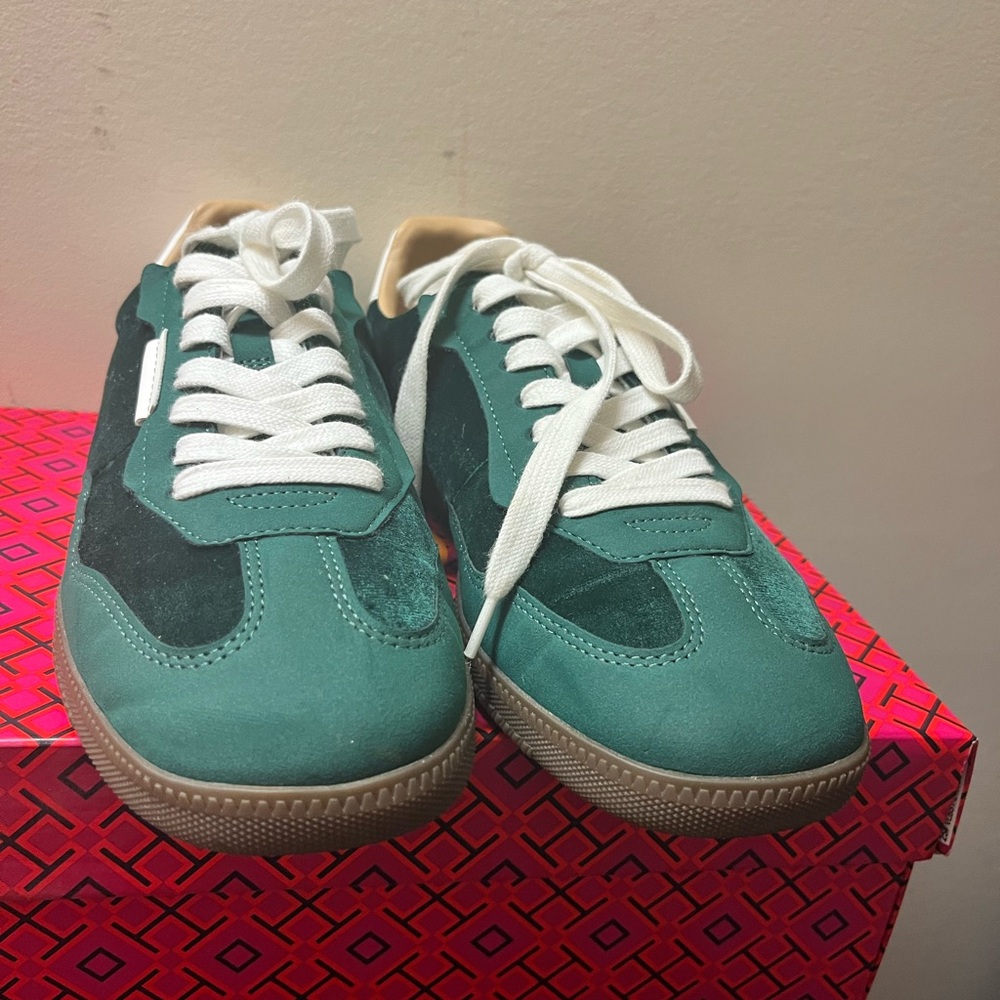 Steve Madden, size 9.5
